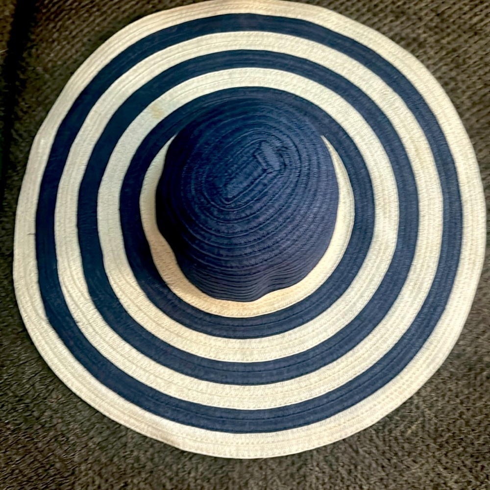 Vera Bradley Floppy Sun Hat